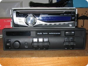 Pioneer DEH-MP30 und Blaupunkt Beta CC