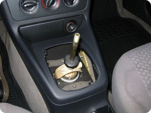 Schaltgestänge ohne Schaltsack im Audi A4 (B5)