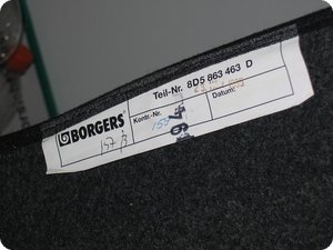 8D5 863 463 D: Teppich im Kofferraum des A4 (B5)